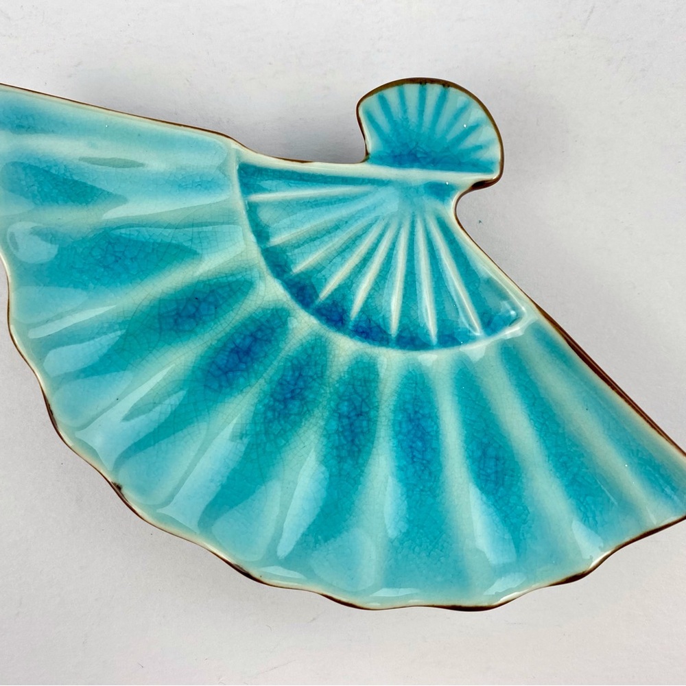 Pier 1 Turquoise Blue Fan Shell Trinket Tray Soap Dish, Beach Ocean Theme